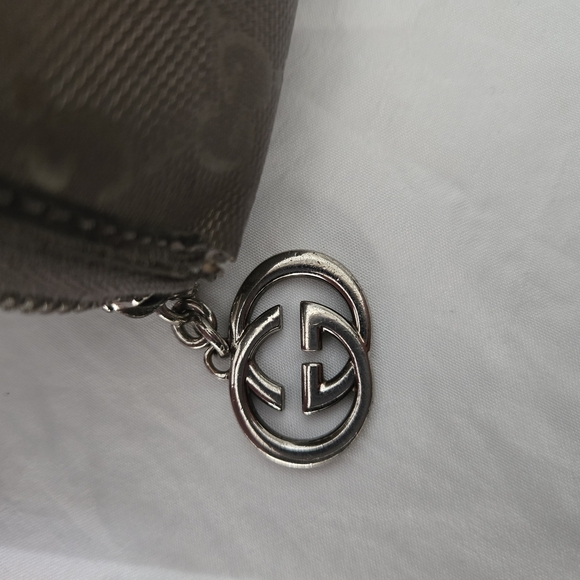 Gucci Brown Monogram Wallet with Silver Charm - Picture 3 of 13